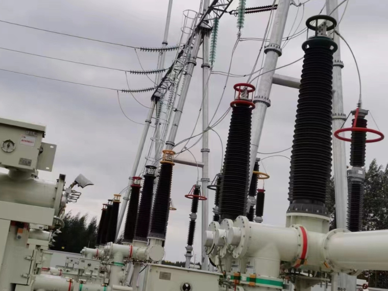 Huarun Wuming Taiping 220kV GIS bushing photo